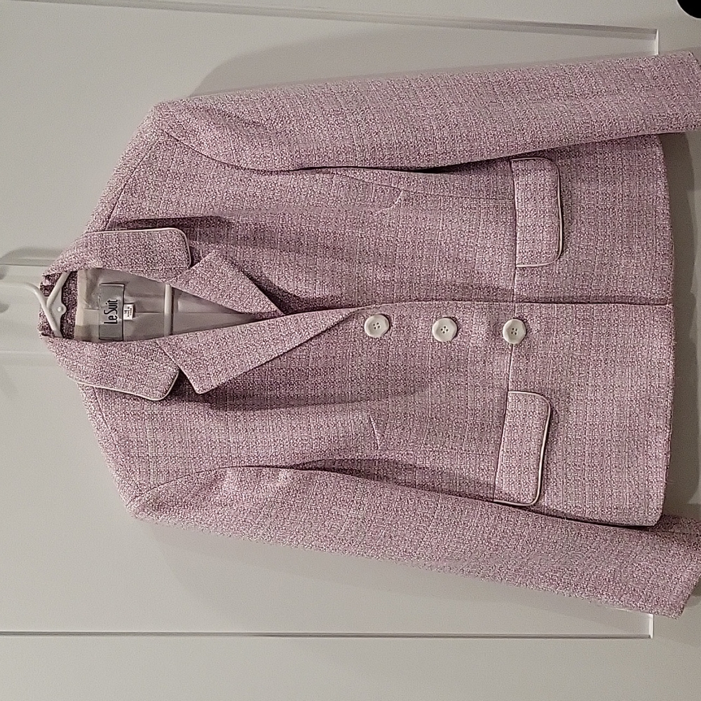 Le Suit Pink Suit